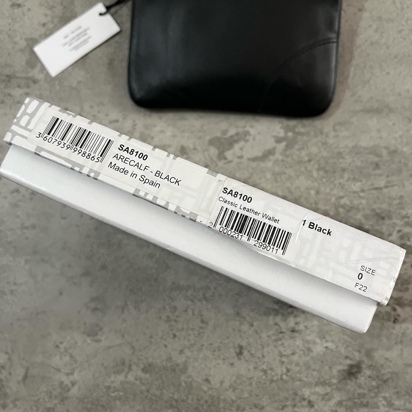 Commes des Garcons - Classic Arecalf Leather Wallet